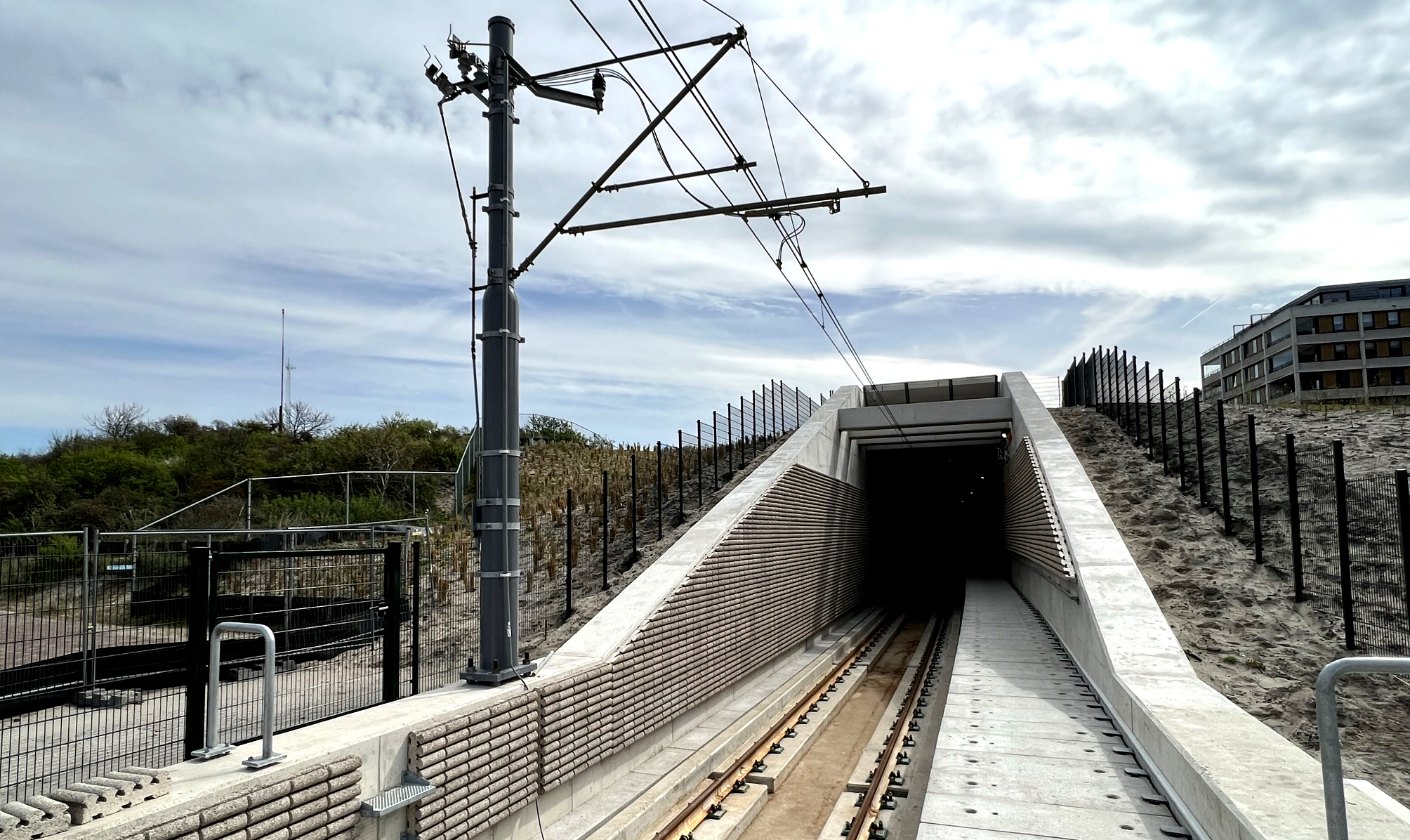 MRspoor-metro-aan-zee-3.jpg